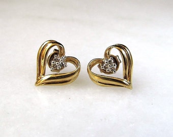 Vintage 10K Yellow Gold Diamond Heart Stud Earrings ETC7786