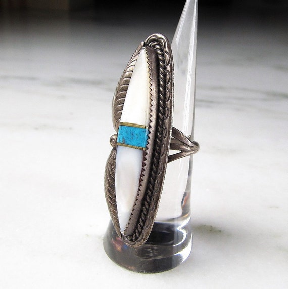 Estate Navajo Handmade Mother of Pearl Turquoise … - image 4