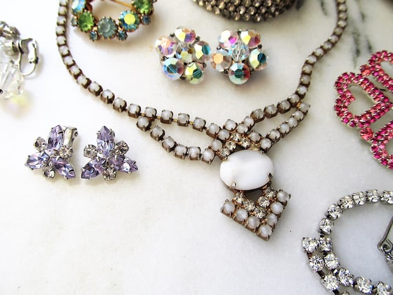 Vintage Rhinestone Costume Jewelry Lot Necklace B… - image 7