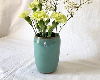 Glazed Wheel thrown Pottery pottery modern vase Fait a la main avec Amour Handmade Ceramic vase vessel