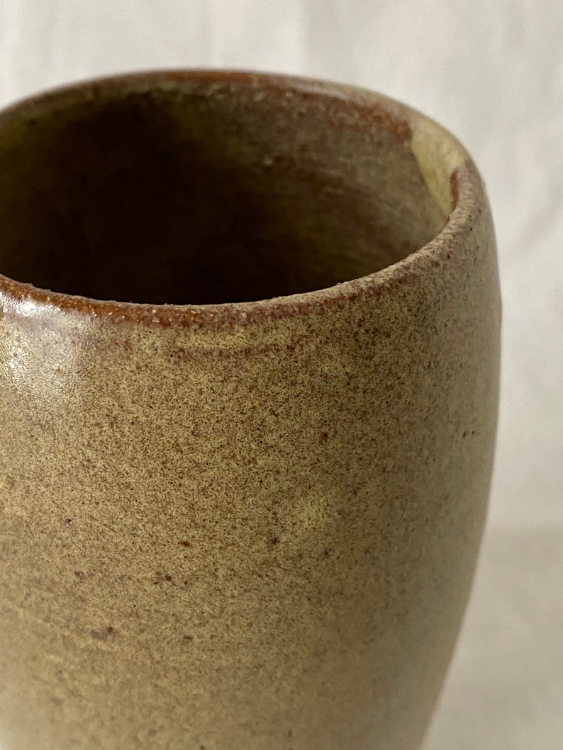 Glazed Wheel thrown Pottery pottery modern vase Fait a la main avec Amour Handmade Ceramic vase vessel