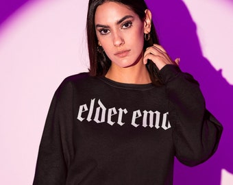 Sudadera emo de anciano: jersey gótico de mamá con letras negras