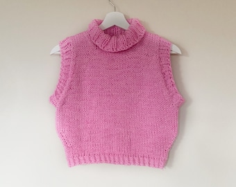 She’s So Lucky Crop Vest Knitting Pattern – Bulky Yarn Scrappy Tank Top PDF
