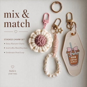 Conjunto de llaveros apilables de macramé hechos a mano con dijes tipo motel.