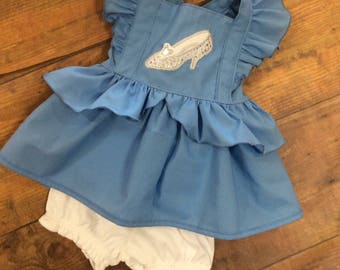 Cinderella Geburtstags Outfit, bestehend aus Rüschen Top & Pumphose