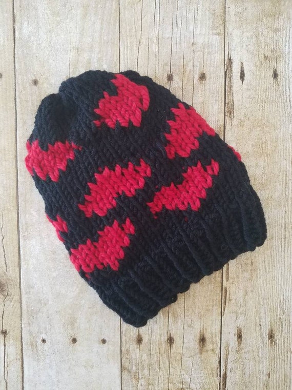 Black beanie with red hearts size baby / toddler | Etsy