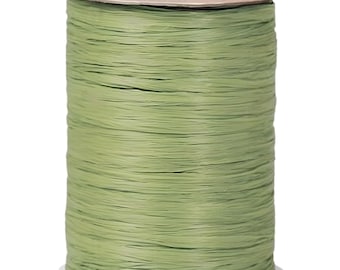 Cinta de rafia de rayón mate verde jungla de 100 yardas Berwick Wraphia para envolver regalos, ganchillo, punto, manualidades y arreglos florales ecológicos.
