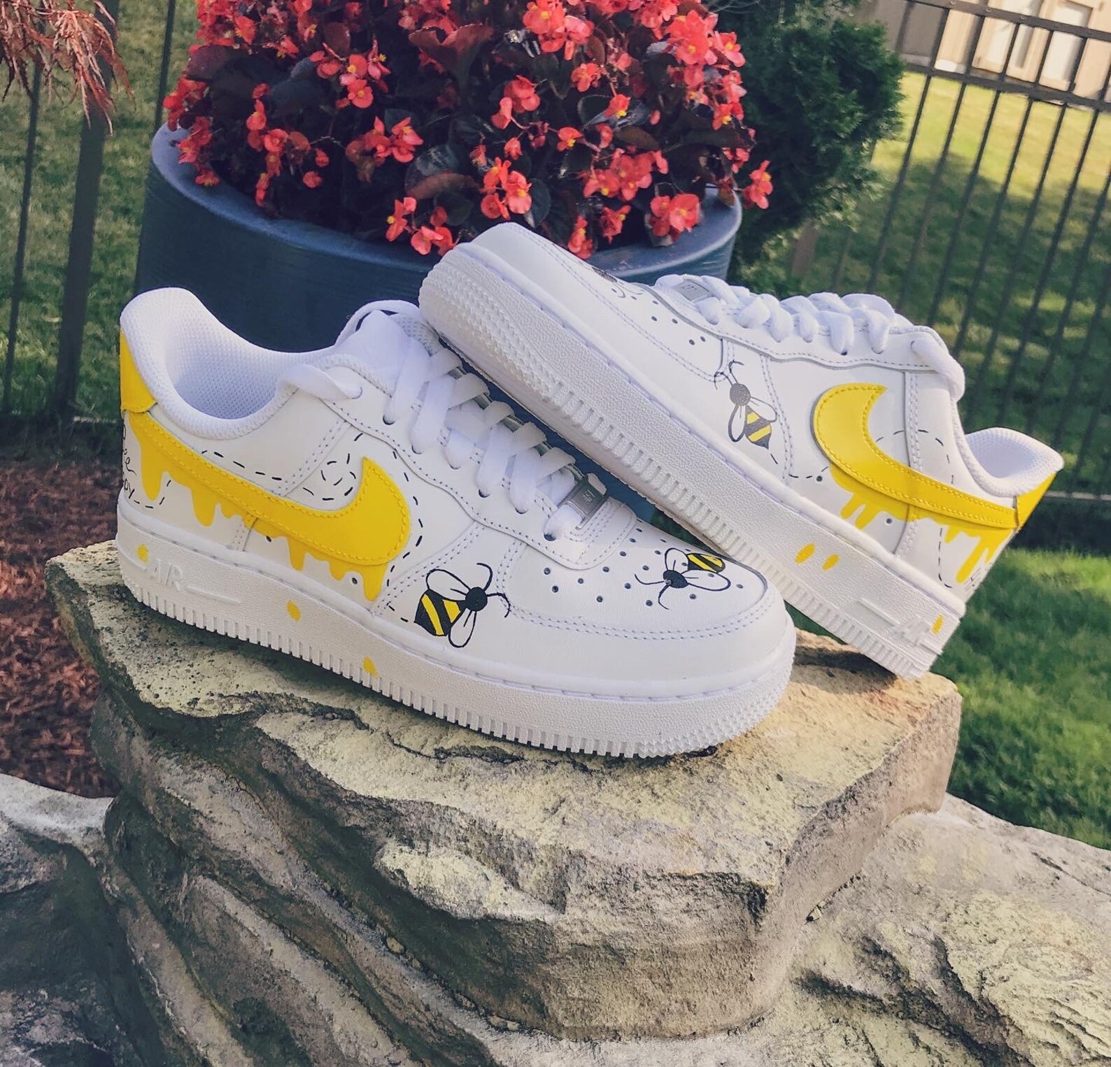 custom air force 1 bee