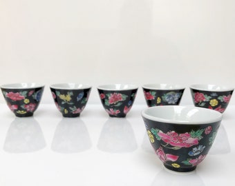 Set of 6 Vintage Jingdezhen Chinese Hand-painted Black Famille Rose Noir Flowers Millefleurs teacups cups small tea bowls
