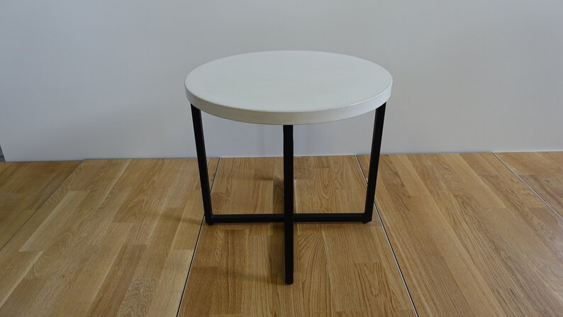 20quot; | 50cm | Round white Concrete coffee table; side table