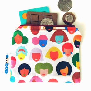 Regenbogen Geldbörse, Mädchen Geldbörse, feministisches Geschenk, Frauen Reißverschluss Beutel, kleines Geschenk für Frauen, Bio-Baumwolle Geldbörse, nachhaltiges Geschenk, Mädchen Geschenk