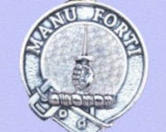 Colgante del clan MacKay en plata de ley maciza