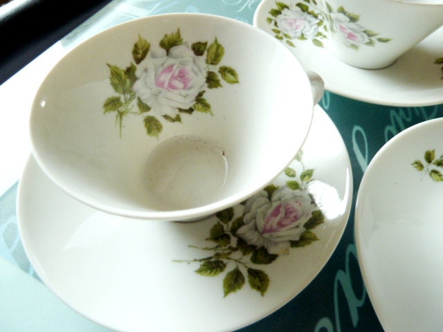 Service à Café Vintage Porcelaine Fine France - Français Décor Vintage Roses