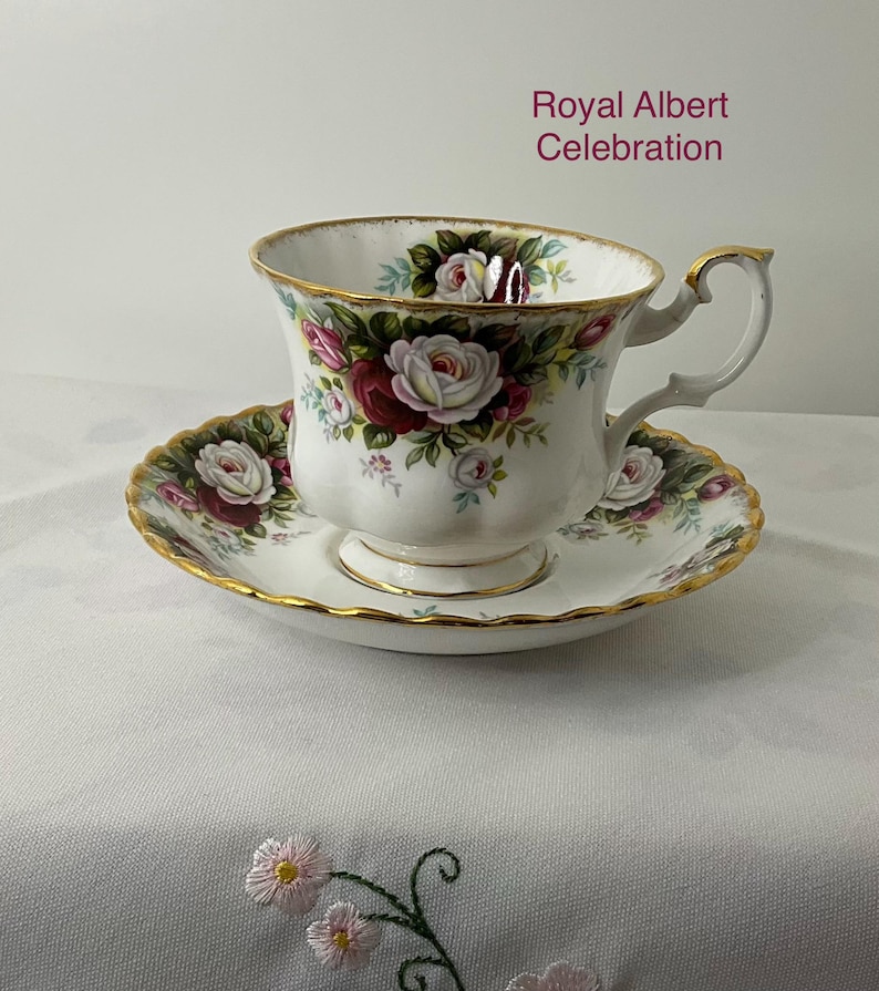 Vintage Royal Albert Old Country Roses Teacup Gift Box | Tea for One Set | Cottagecore Afternoon Tea Care Package for Her image 13