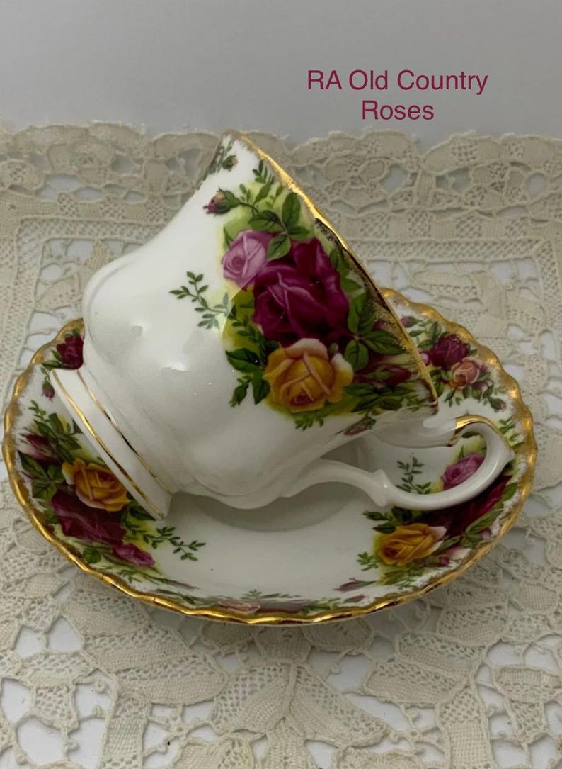 Vintage Royal Albert Old Country Roses Teacup Gift Box | Tea for One Set | Cottagecore Afternoon Tea Care Package for Her RA Old Country Roses