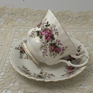 Vintage Royal Albert Old Country Roses Teacup Gift Box | Tea for One Set | Cottagecore Afternoon Tea Care Package for Her RA Lavender Rose