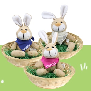 Ostergeschenk Osterkörbchen mit Hasen u. Namen Osternest - Geschenk zu Ostern personalisiert Set aus Kuscheltier Osterhase und Körbchen