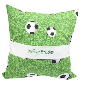 Kussen 40 x 40 cm voetbal met geheim vak en gewenste inscriptie voor kinderen - sierkussen speelkussen - groen kussen met voetballen