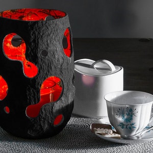 Sculptural vase, black candle lantern, restaurant table decor image 4