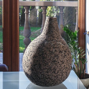 Sculptural decorative vases image 7