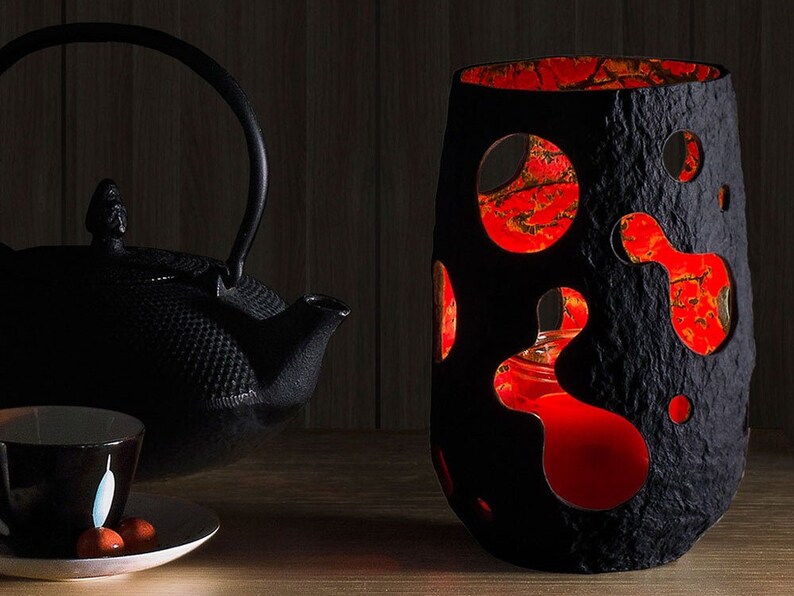 Sculptural vase, black candle lantern, restaurant table decor image 3