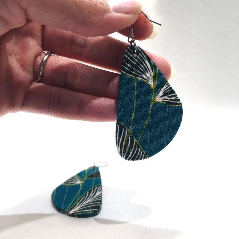 Large triangular earrings light handcrafted creation green fabric printed leaves