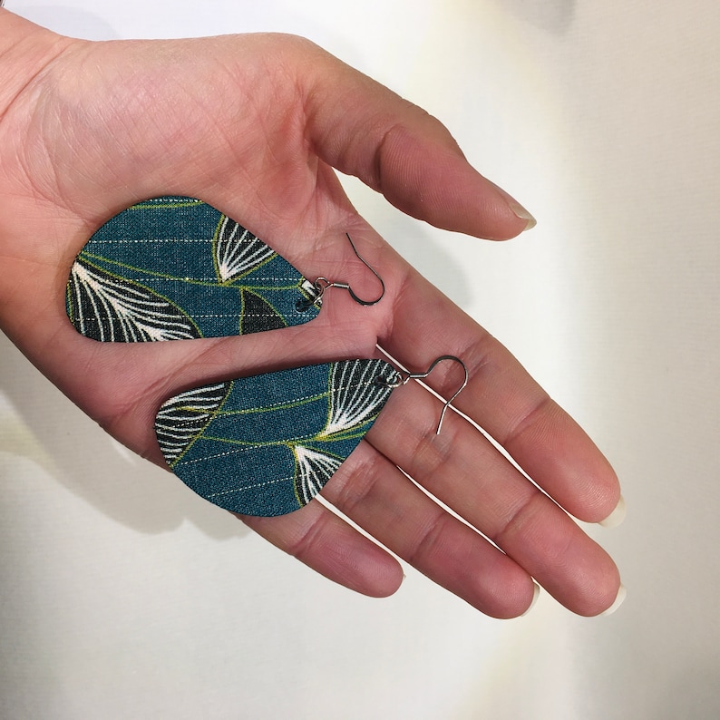 Large triangular earrings light handcrafted creation green fabric printed leaves