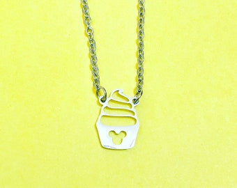Collar con espiral de piña