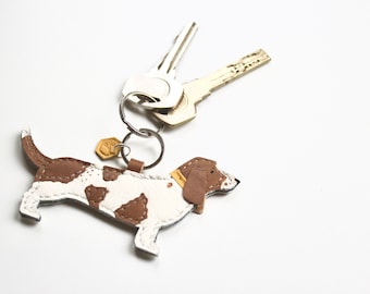 Leather Basset Hound Keychain: Custom Dog Portrait Ornament