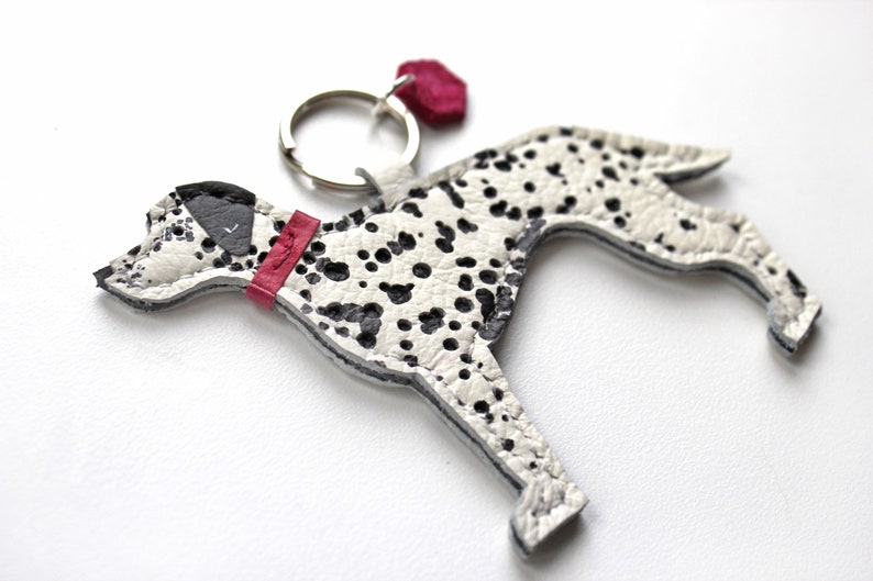 Customisable Dalmatian Keyring, Dalmatian Gift, Dalmation Gifts, Handmade Leather keychain, Spotty Dog, Dog mom, Dalmatian, bag charm imagem 6