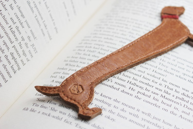 These leather bookmarks are double sided and this image shows the other side, it is the same except this doesn’t feature any embossed wording along the centre, but does show my small logo (the letter g in a hexagon) at the bottom of the bookmark