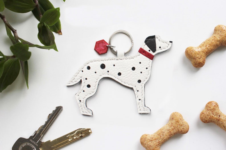 Customisable Dalmatian Keyring, Dalmatian Gift, Dalmation Gifts, Handmade Leather keychain, Spotty Dog, Dog mom, Dalmatian, bag charm imagem 1