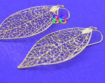 Gold Leaf Dangle Earrings: Fall Fashion Jewelry