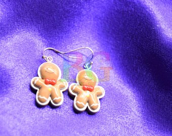 Gingerbread Man Dangle Earrings – Cute Holiday Cookie Earrings, Christmas Costume Jewelry, Festive Christmas Earrings