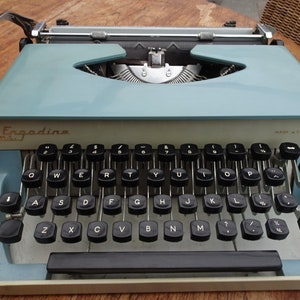 IMC Engadine schöne Schreibmaschine aus der Mitte der 60er Jahre