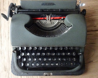 Patria typewriter from 1946