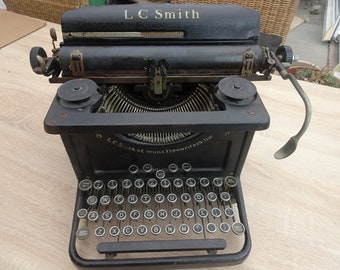 L.C. Smith typemachine uit 1928, niet operationeel