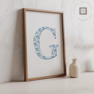 Impresión inicial, arte de letras florales azules personalizado, póster de monograma elegante, decoración tipográfica digital