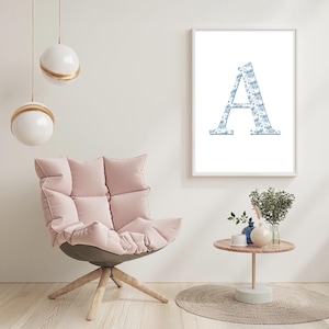 Impresión inicial, arte de letras florales azules personalizado, póster de monograma elegante, decoración tipográfica digital