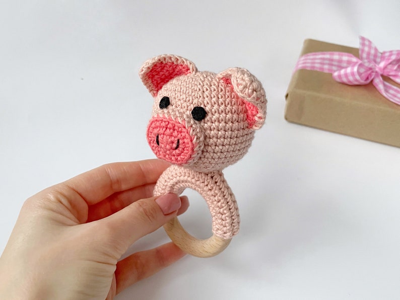 Pig crochet pattern baby rattle Amigurumi pattern Crochet pig plush pattern Baby teether Crochet farm animals image 6