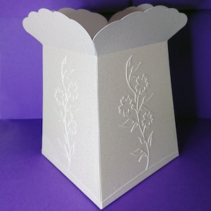 File SVG per tagliare una grande scatola di composizioni floreali, Vaso SVG, Scatola di fiori SVG, Cricut, Silhouette, ScanNCut, Siser SVG