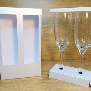 SVG File to cut a strong presentation box for two champagne flutes, SVG file for champagne glass box, Cricut-compatible SVG Files