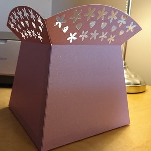 Flower Box - Archivos digitales - Plantillas de corte de papel - Archivo SVG - Caja de regalo
