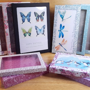 Paquete de 12 archivos SVG para cortar cajas de ventanas para tarjetas de felicitación, Cricut, Silhouette, ScanNCut, Siser SVGs, Caja de tarjetas adornada, Caja de regalo SVG,