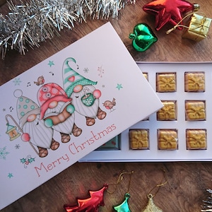 Gift Box SVG File for mixed melts - 2 snap bars and 9 gift-shaped melts | Base, insert & lid | Well-designed non-slip insert | Digital File