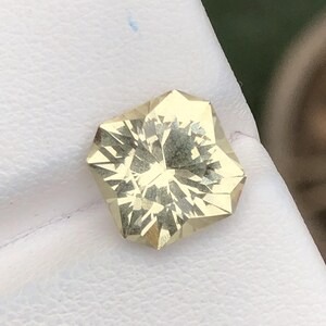 3 Carats Precision Cut *YELLOW BERYL* 3 Carats Precision Cut *YELLOW BERYL*