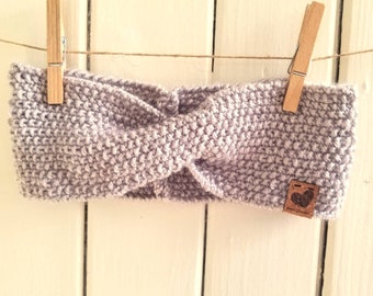 La Printempsanière : Headband for spring beige biscuit in knitted