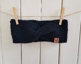 La Printempsanière : Headband for the black spring in knitting