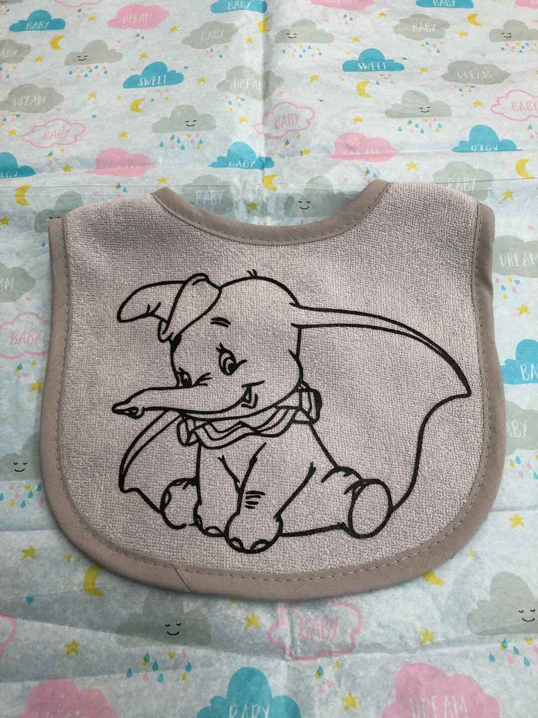 Dumbo Baby Bib/ Baby Shower/ Nursery/ Baby Clothes - Etsy