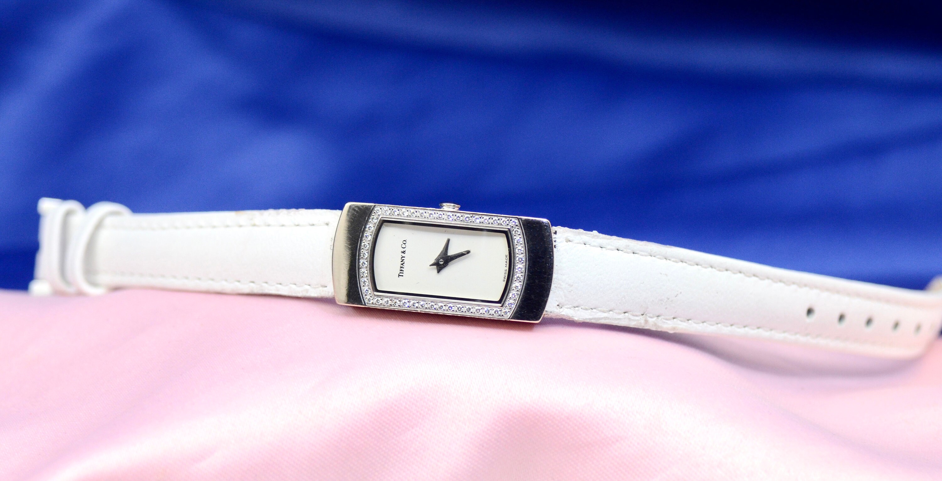 ティファニー クラシック レディース ウォッチ 18K ホワイトゴールド